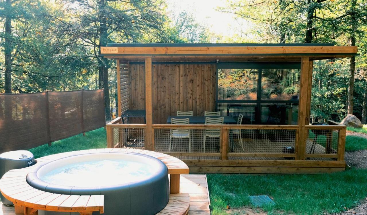 Lodge Avec Spa Privatif - Foret Et Lac Liginiac Ngoại thất bức ảnh