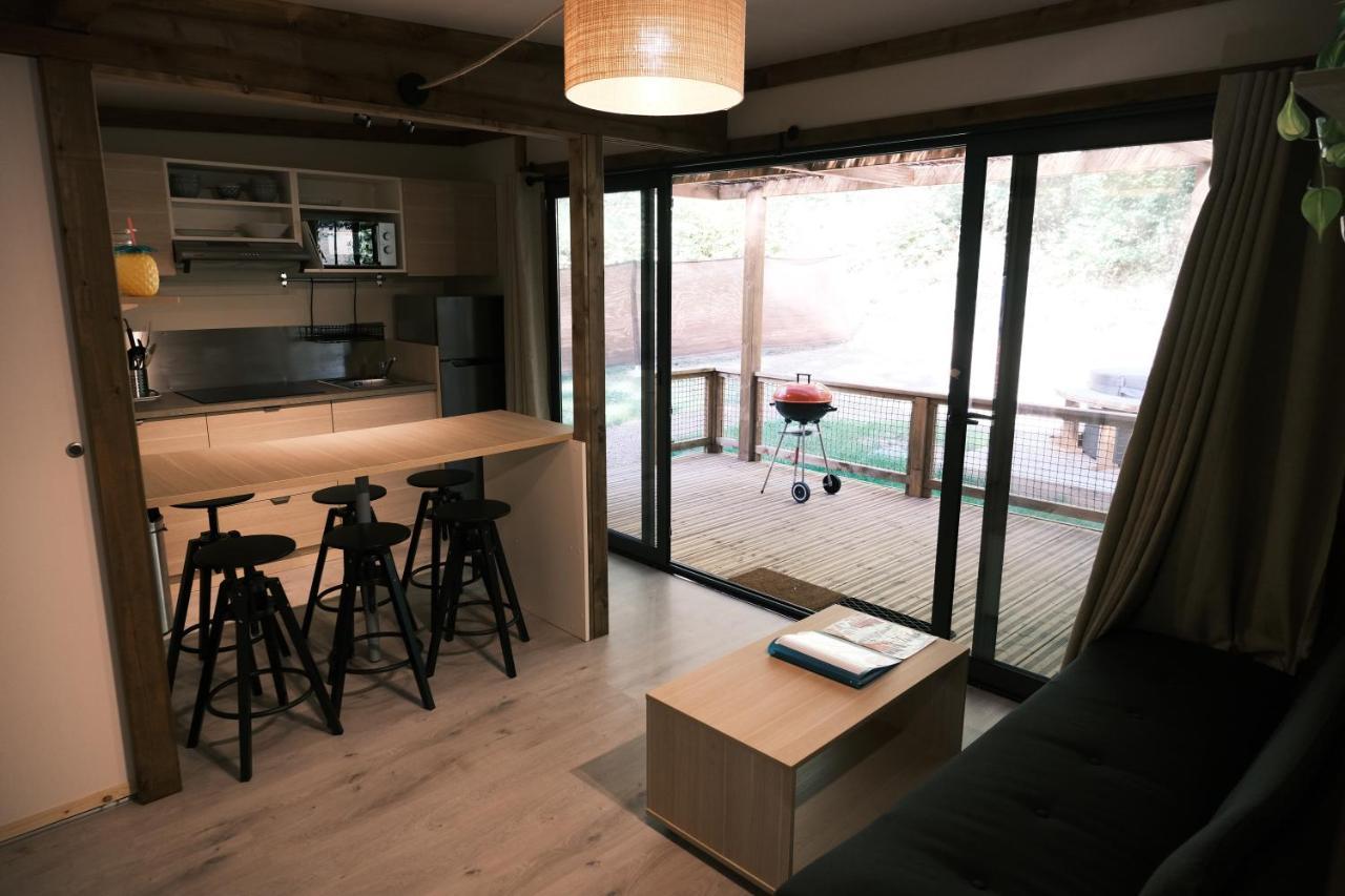 Lodge Avec Spa Privatif - Foret Et Lac Liginiac Ngoại thất bức ảnh